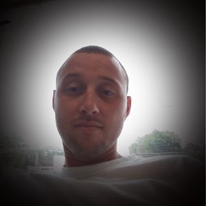 Meet your Posher, Devin